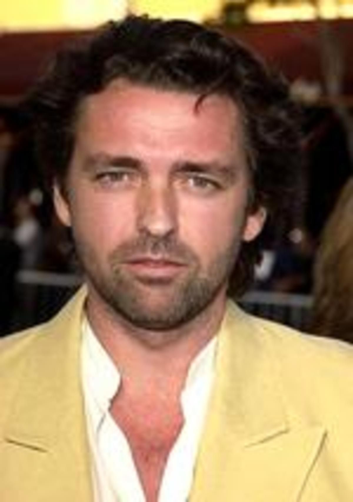 Pictures of Angus Macfadyen