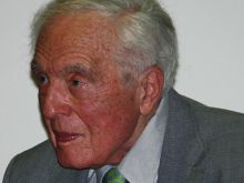 Angus Scrimm