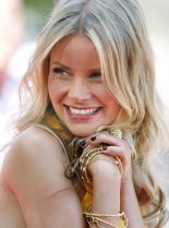 Anita Briem #484591 picture (Portrait Medium)