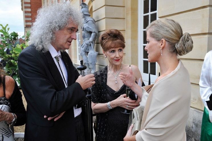 Anita Dobson