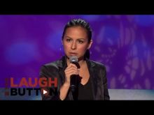 Anjelah Johnson-Reyes