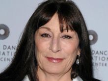 Anjelica Huston