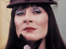 Anjelica Huston