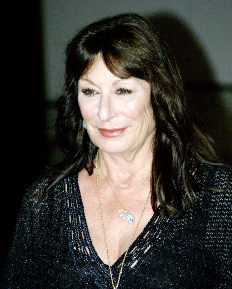 Anjelica Huston