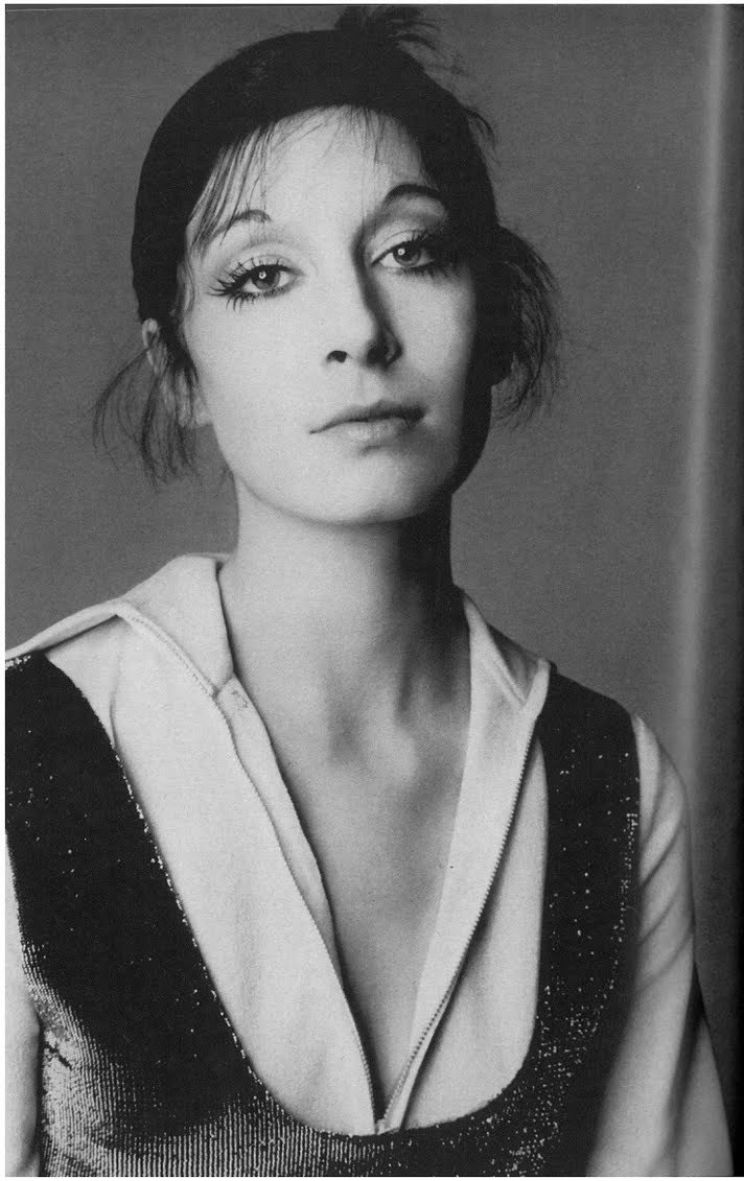 Anjelica Huston