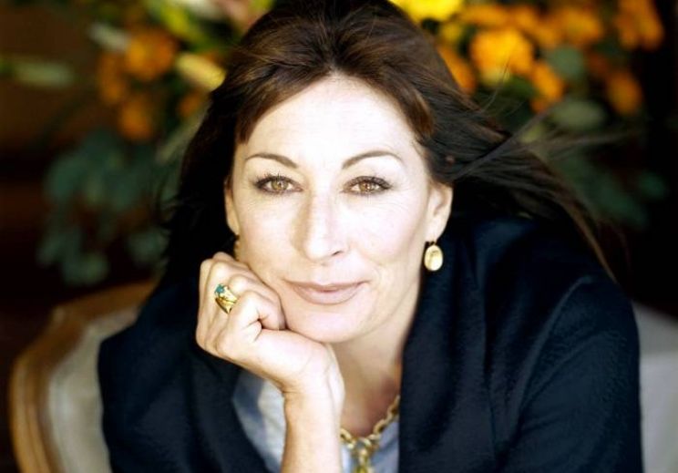 Anjelica Huston