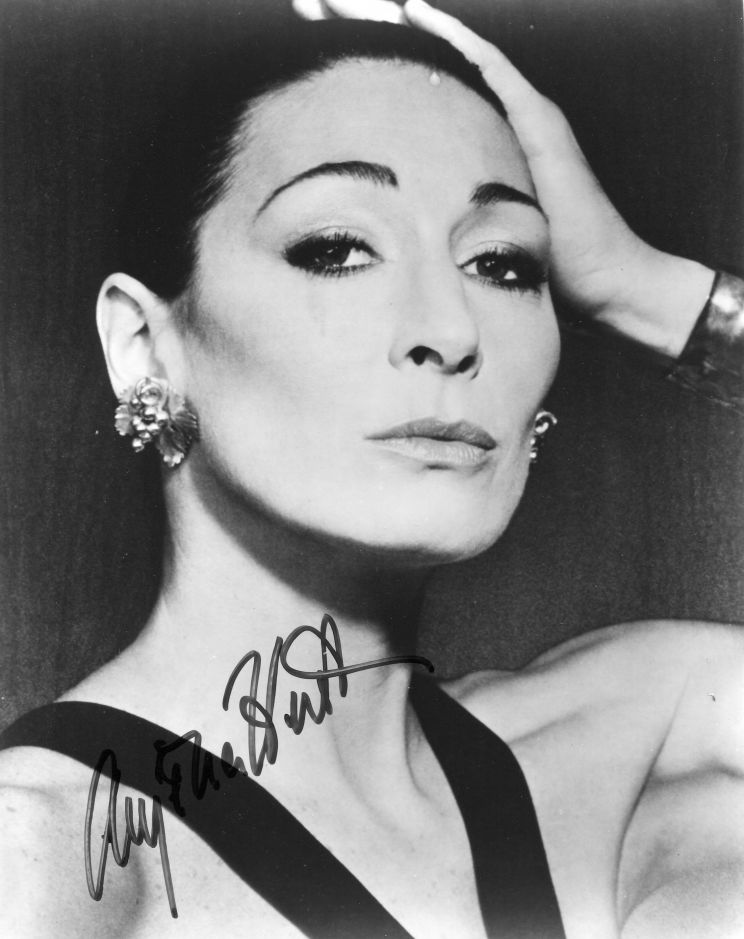 Anjelica Huston