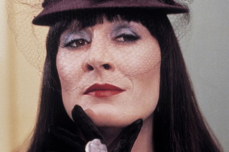 Anjelica Huston