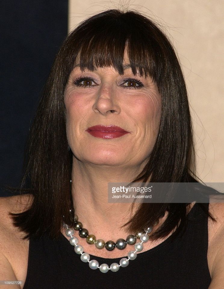 Anjelica Huston