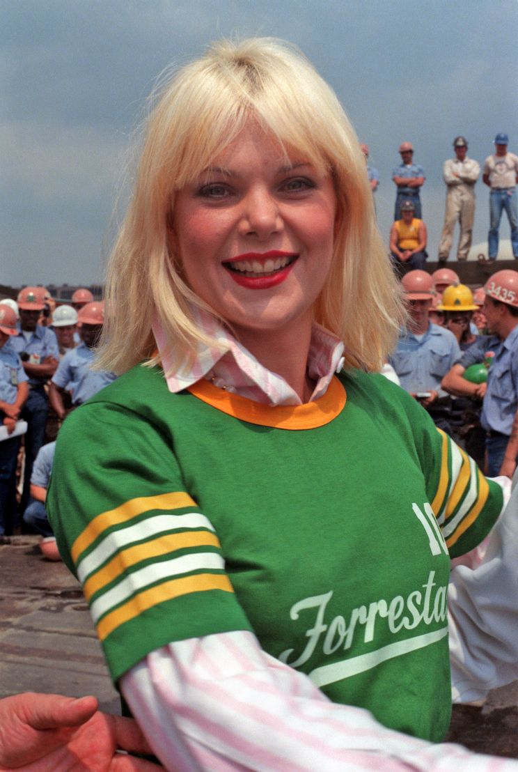 Ann Jillian