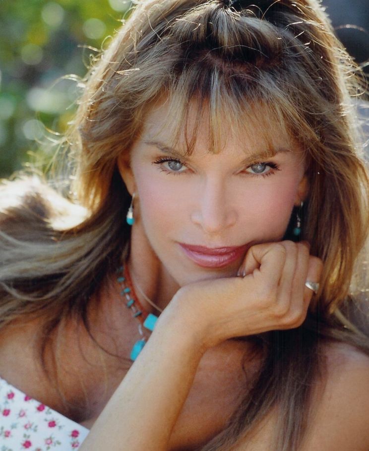 Ann Turkel