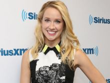 Anna Camp