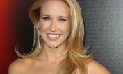 Anna Camp