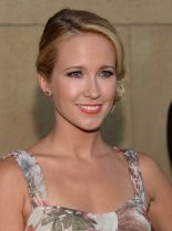 Anna Camp #38009 picture (Portrait Medium)