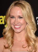 Anna Camp