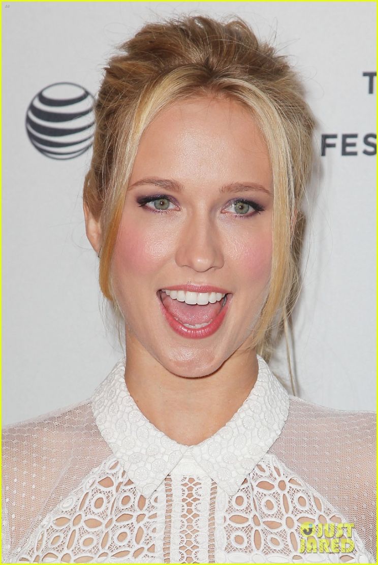 Anna Camp