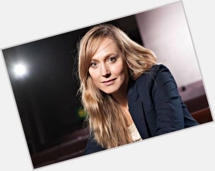 Anna Carteret