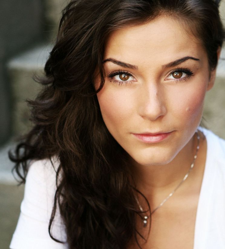 Anna Cummer