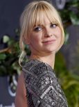 Anna Faris