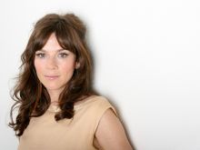 Anna Friel