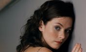 Anna Friel