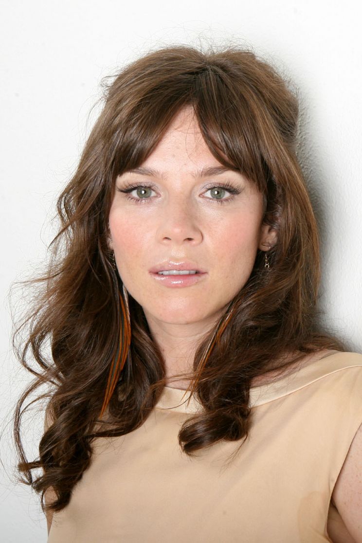 Anna Friel