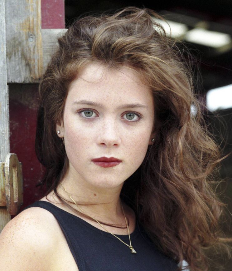 Anna Friel