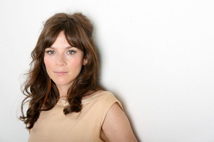 Anna Friel