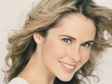 Anna Hutchison