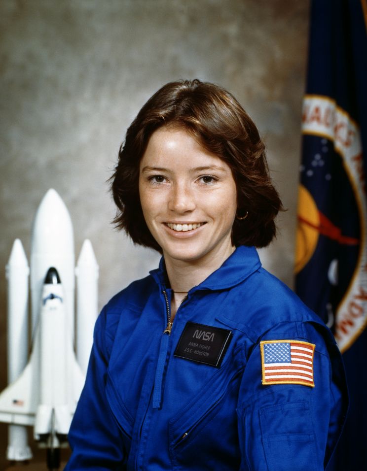 Anna Lee