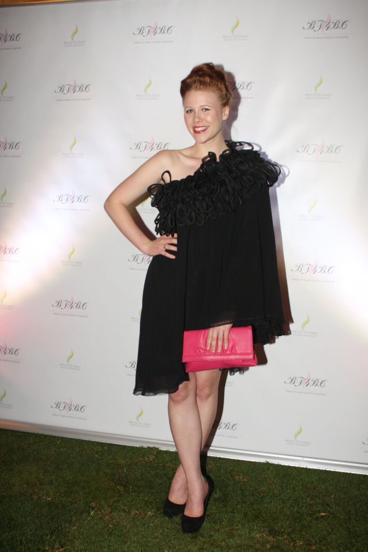 Anna McGahan