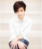 Anna McLain