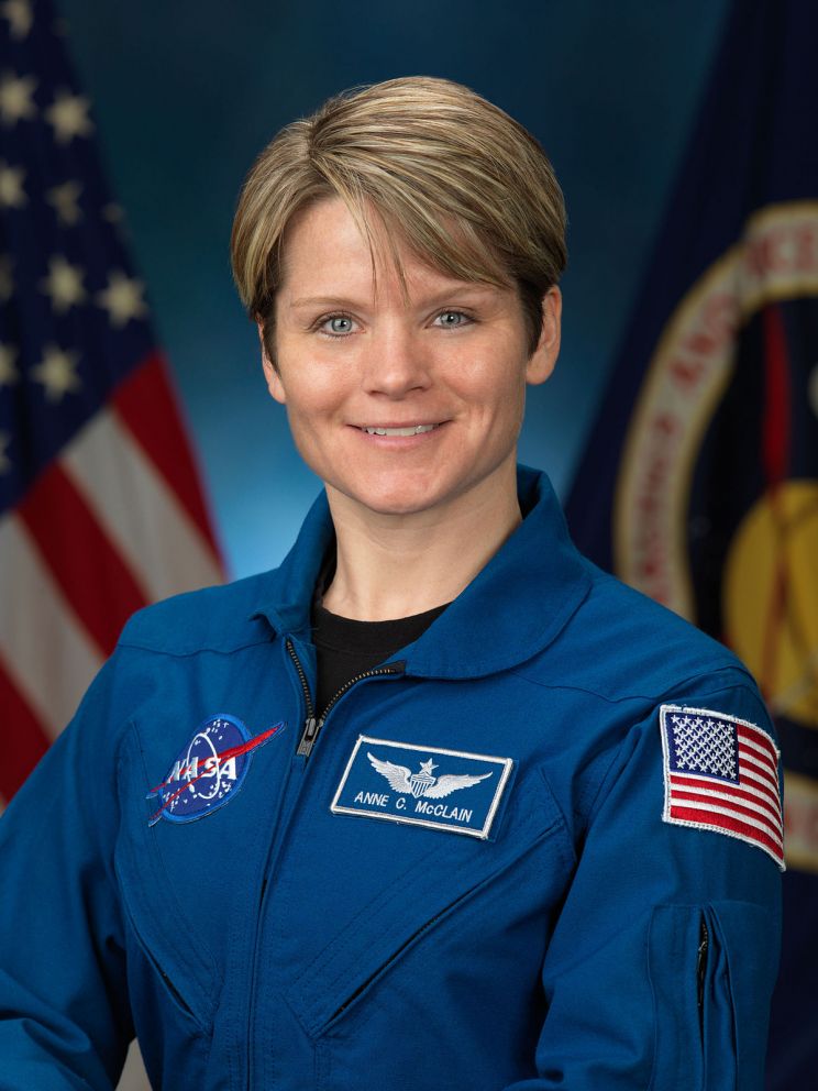 Anna McLain