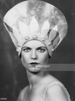 Anna Neagle #2810297 picture (Portrait Medium)