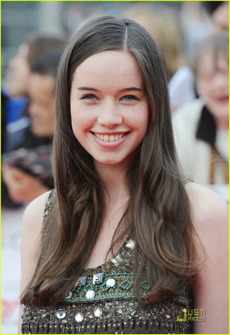 Anna Popplewell