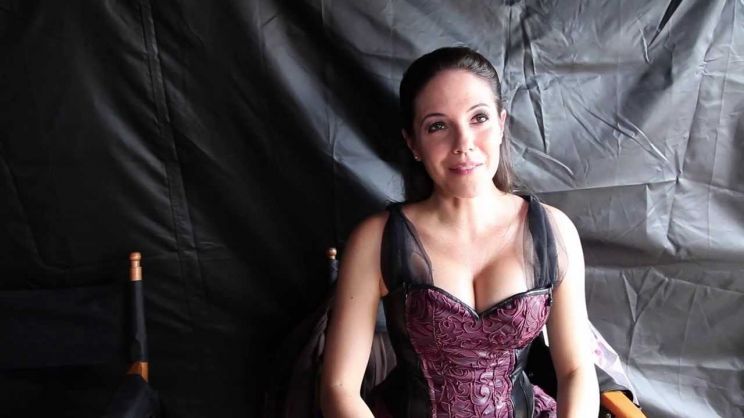 Anna Silk