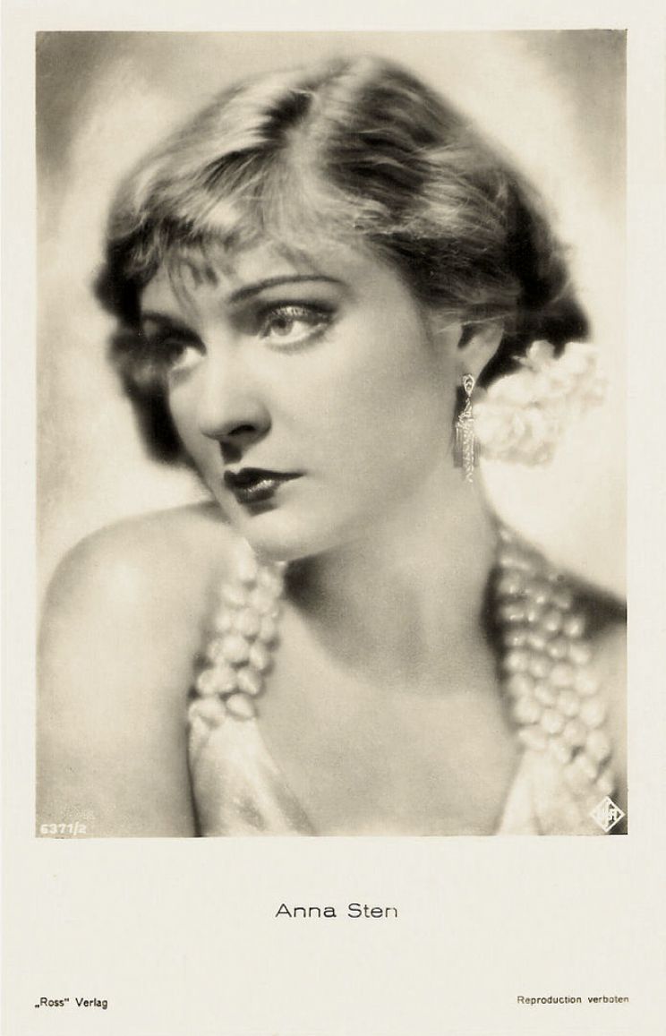 Anna Sten