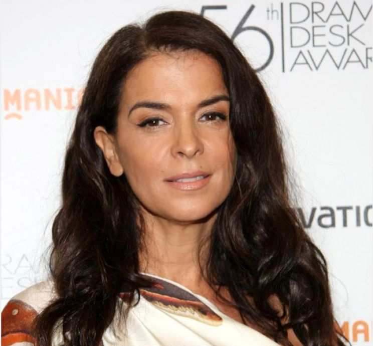 Annabella Sciorra