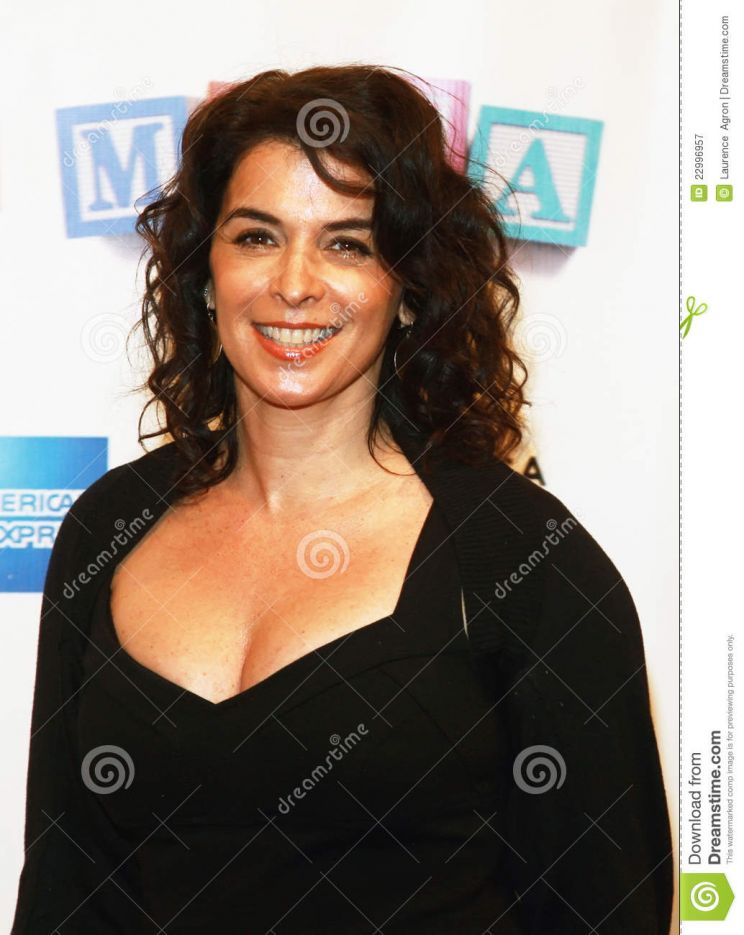 Annabella Sciorra