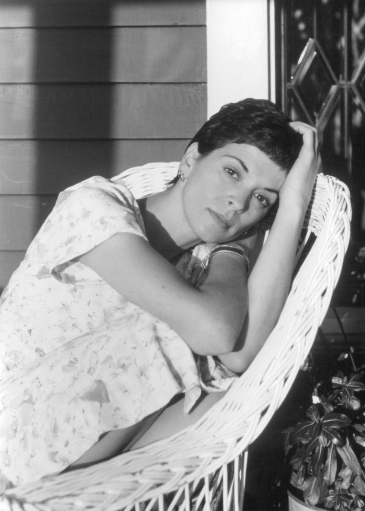 Annabella Sciorra