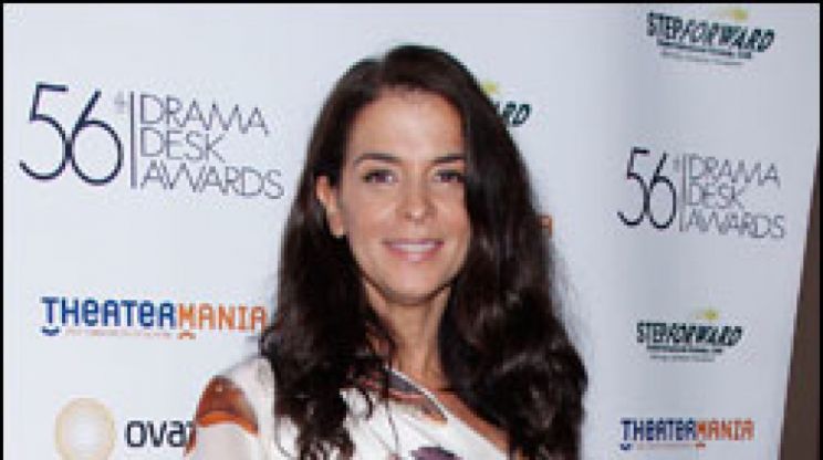 Annabella Sciorra