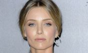 Annabelle Wallis