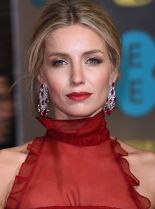 Annabelle Wallis