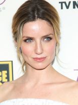 Annabelle Wallis