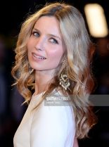 Annabelle Wallis