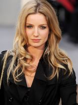 Annabelle Wallis