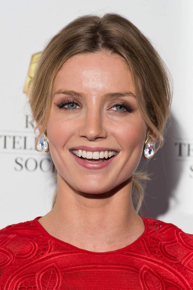 Annabelle Wallis