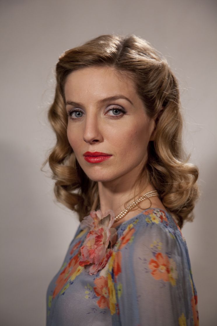 Annabelle Wallis