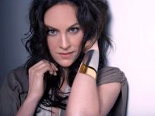 Annabeth Gish
