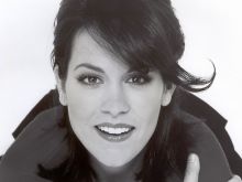 Annabeth Gish